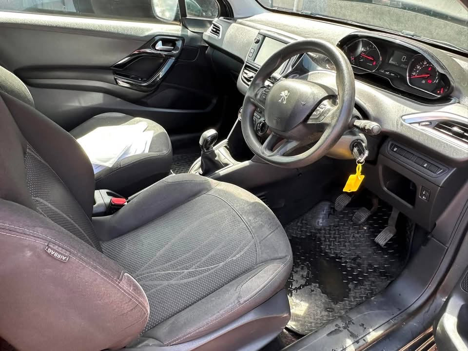 PEUGEOT 208 ACTIVE 1.2 PURETECH 82 2016