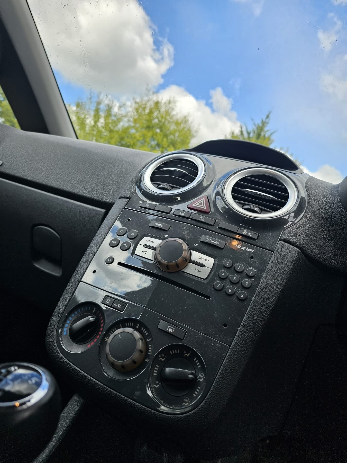 Vauxhall Corsa SE Esotec 2011