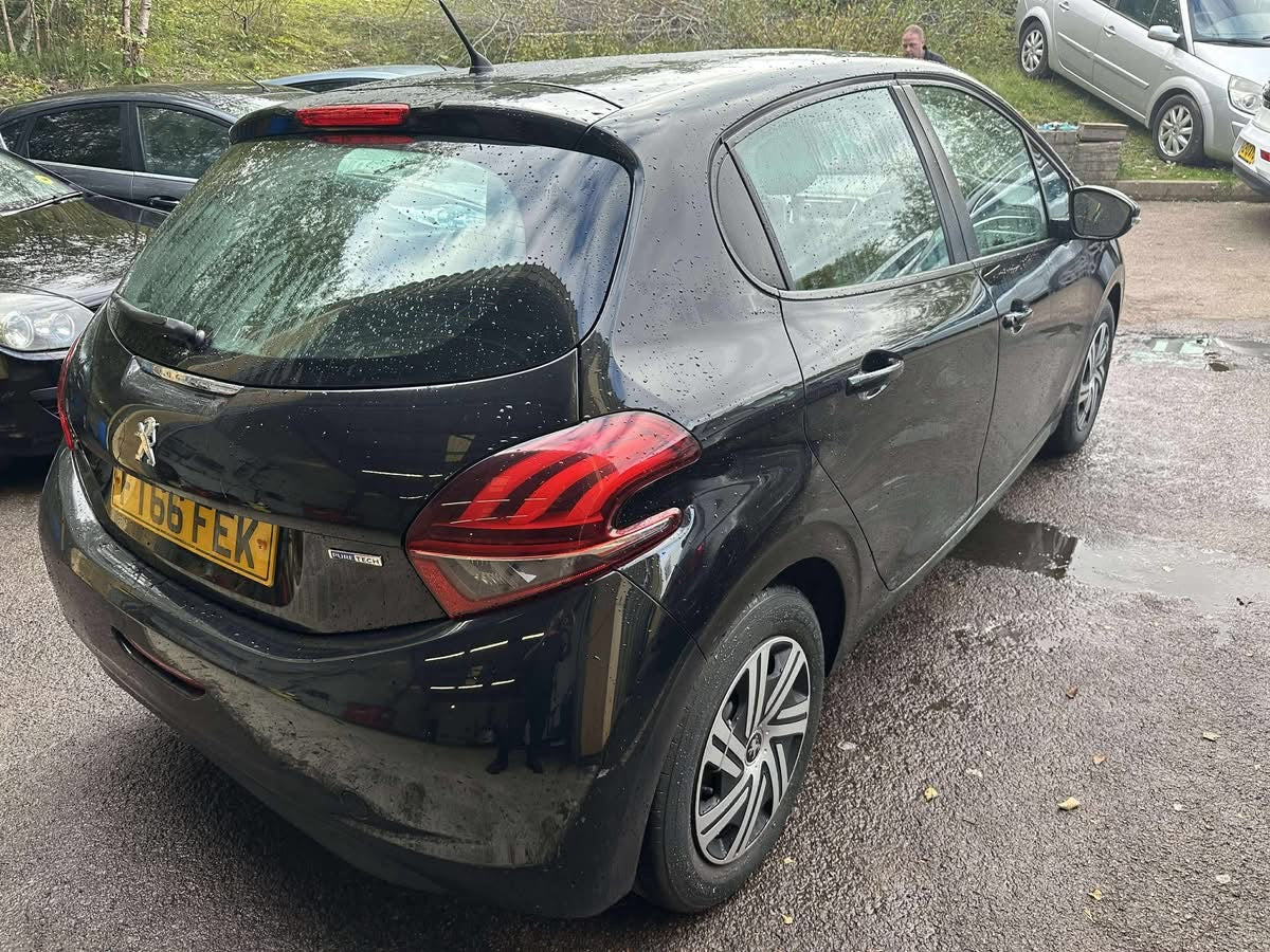 Peugeot 208 Access PureTech 2016