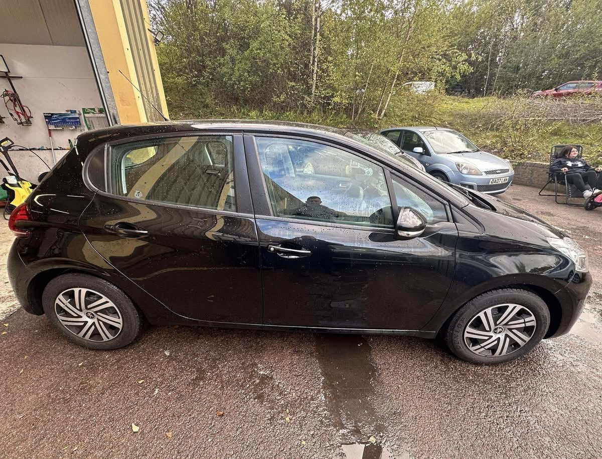 Peugeot 208 Access PureTech 2016