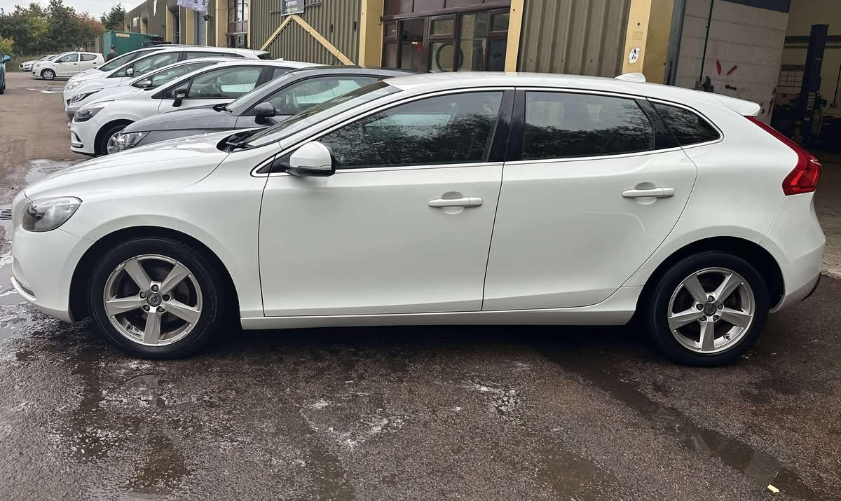 Volvo V40 SE D2 2013