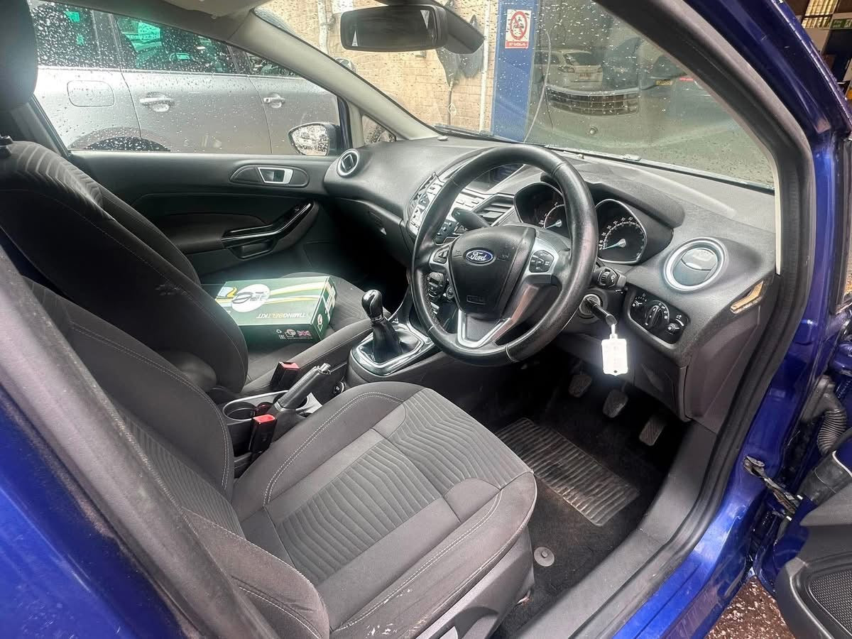 Ford Fiesta Titanium Econetic TDCi 95 2104