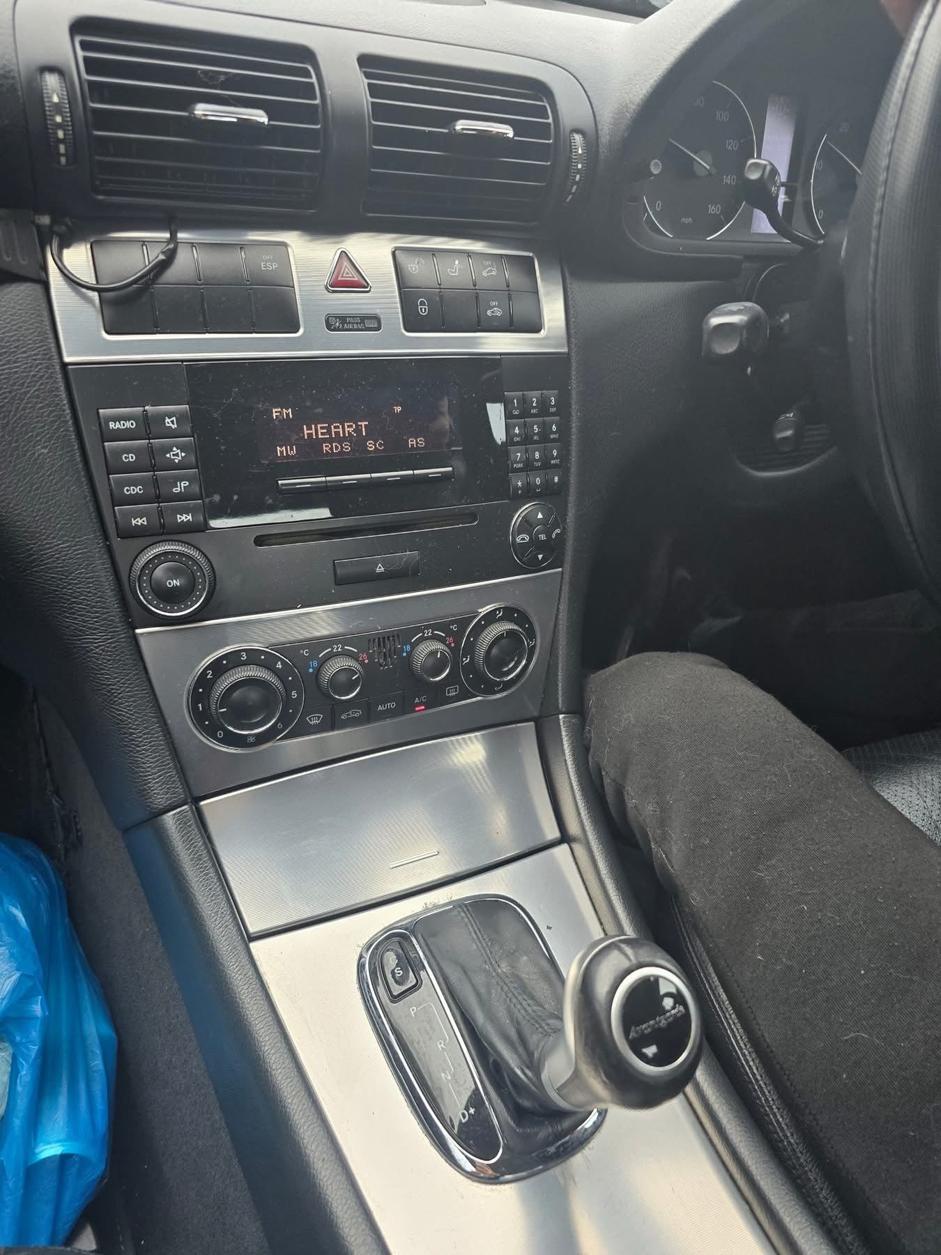 Mercedes C320 V6 2005