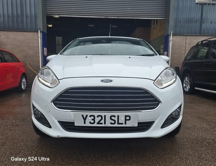 Ford Fiesta Titanium Ecoboost 125 2014