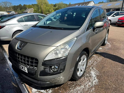 PEUGEOT 3008 ACTIVE E-HDI AUTO 2013