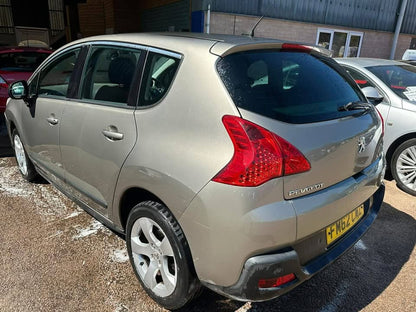 PEUGEOT 3008 ACTIVE E-HDI AUTO 2013