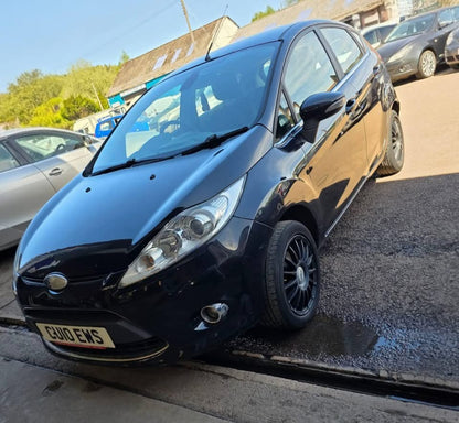 FORD FIESTA TITANIUM 1.4 TDCI 2010