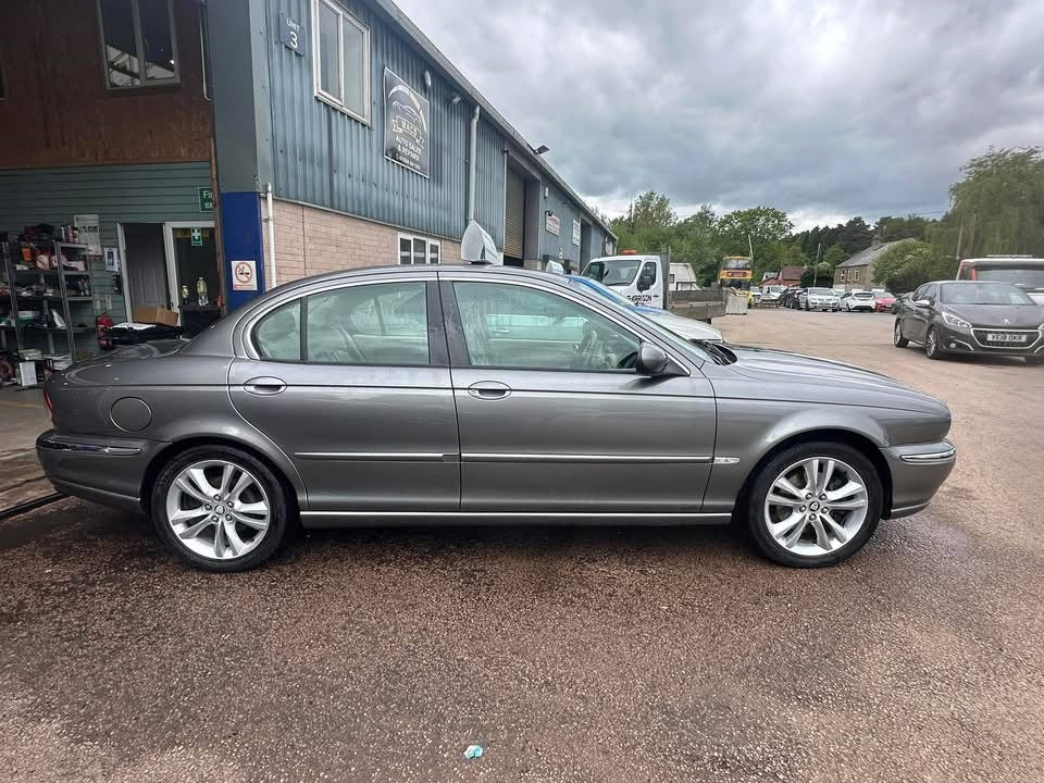 JAGUAR X-TYPE V6 SE AUTO 2.5 AWD 2007 Price TBC