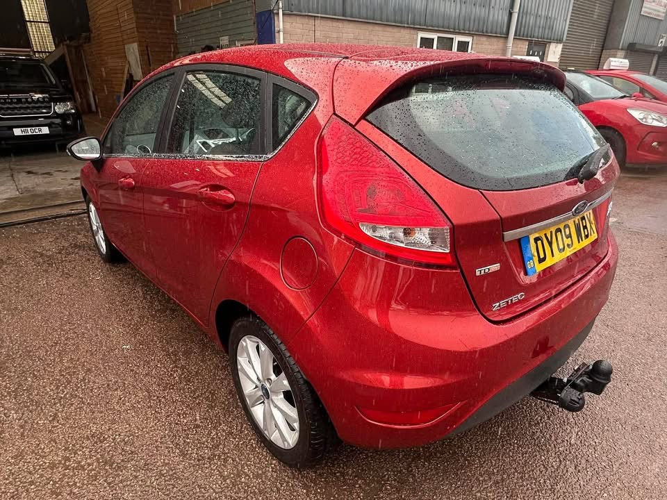 FORD FIESTA ZETEC 1.4 TDCI 2009