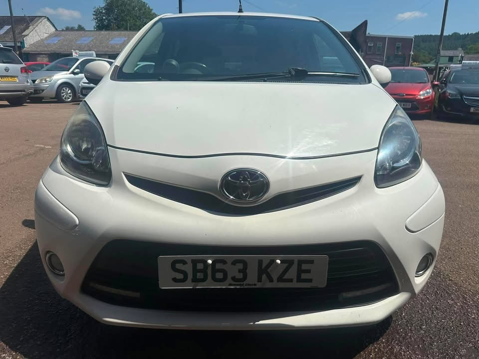 TOYOTA AYGO MODE 1.0 VVT-I 2013