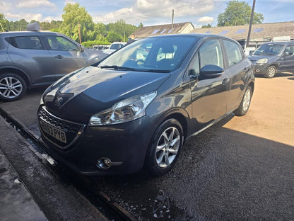 PEUGEOT 208 ACTIVE 1.4 HDi 2013