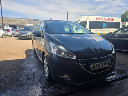 PEUGEOT 208 ACTIVE 1.4 HDi 2013