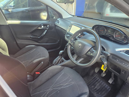 PEUGEOT 208 ACTIVE 1.4 HDi 2013