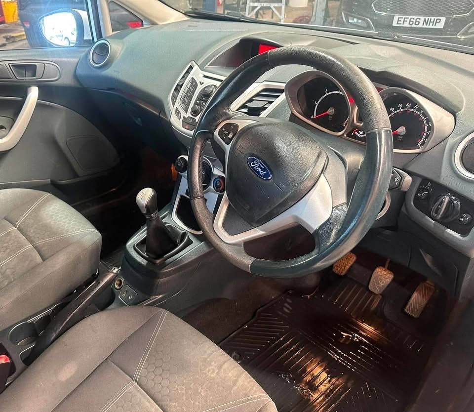FORD FIESTA 1.4 TDCi ZETEC 2011