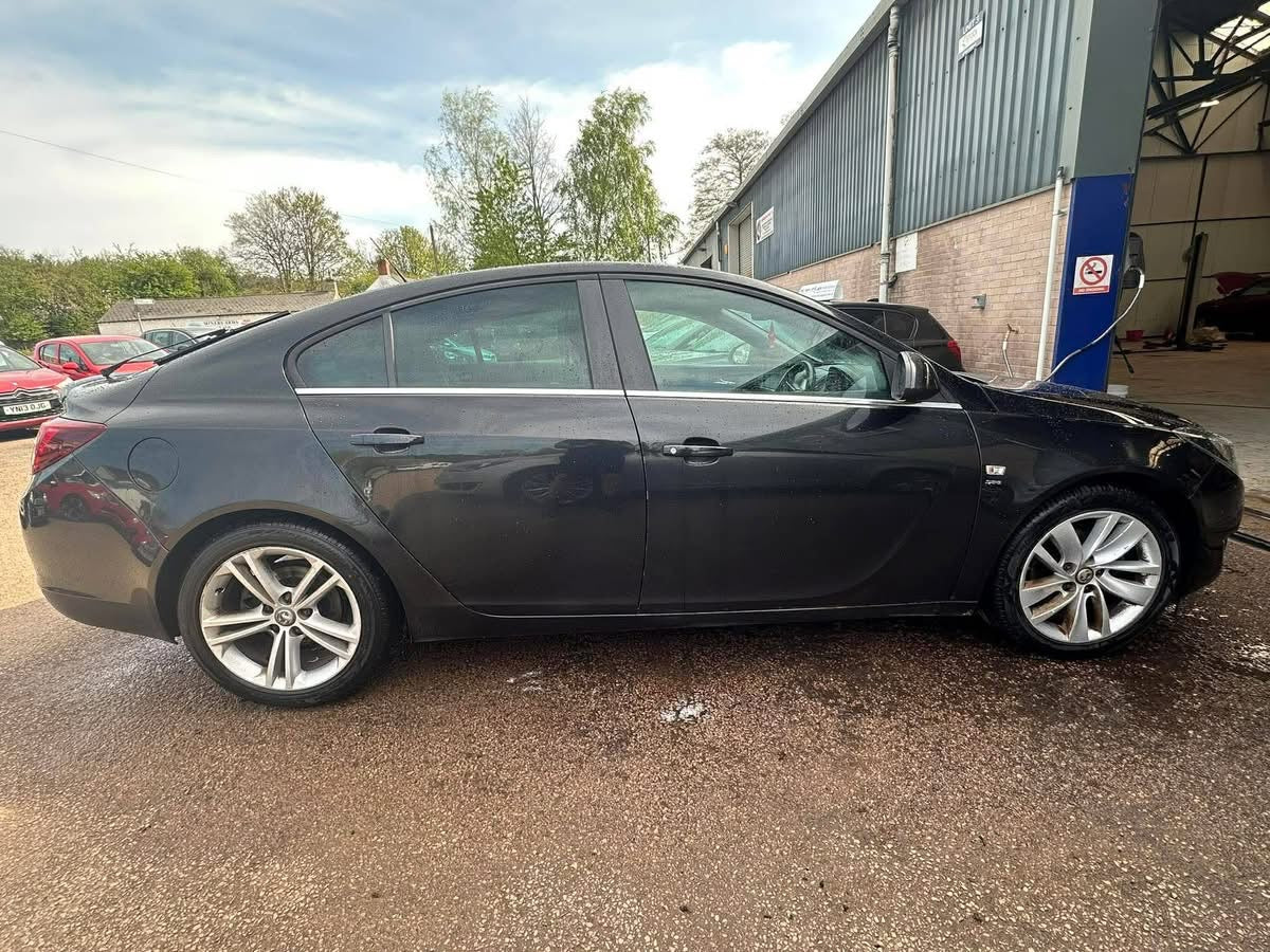 VAUXHALL INSIGNIA SRI CDTI ECOFLEX 2014