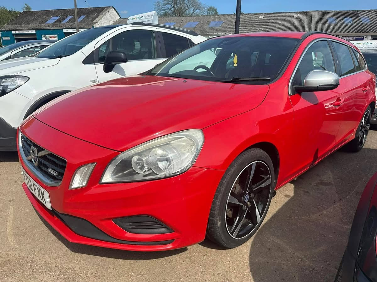 VOLVO V60 R-DESIGN D3 2012