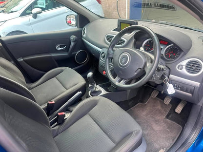 Renault Clio Dynamique TomTom Sport Tourer 1.5 DCI 2010