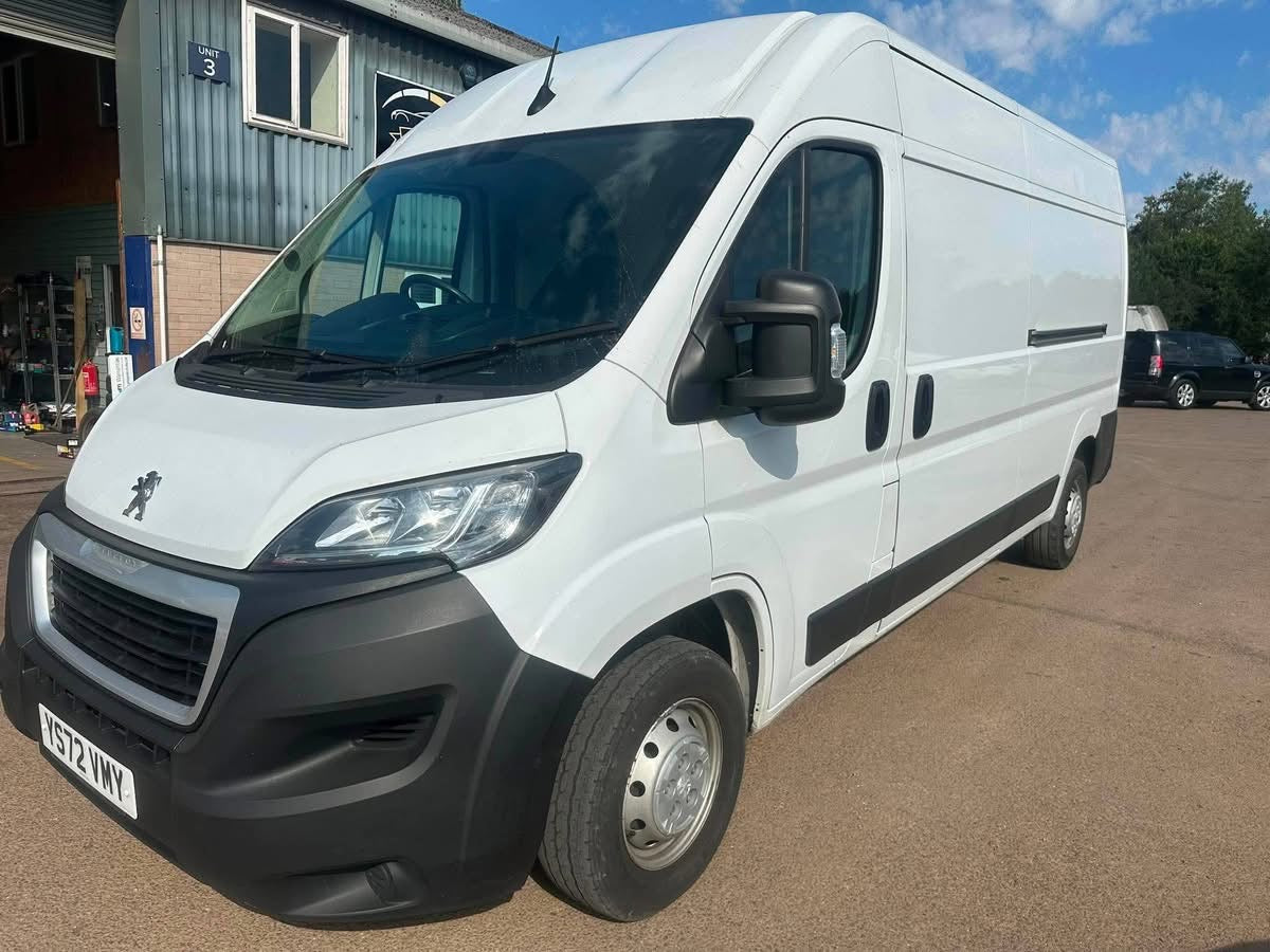 PEUGEOT BOXER 335 PROFESSIONAL PREMIUM+ 2.2 BLUEHDI L3 H2 2023