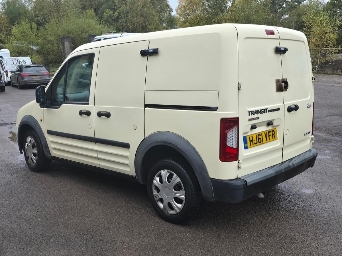 Ford TRCON T200 2011