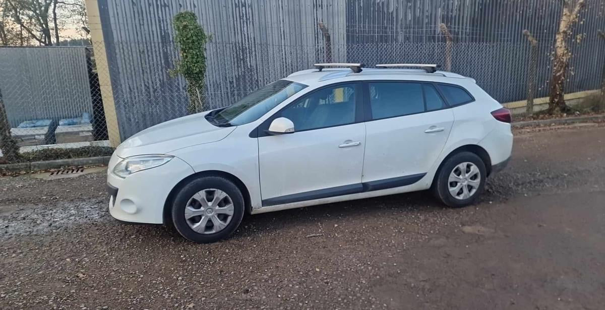 Renault Megane Expression Estate 2011