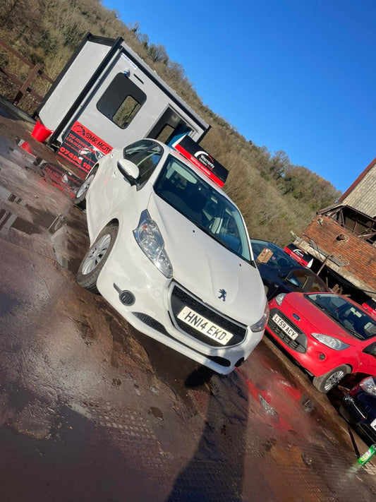 Peugeot 208 Access Plus 2014