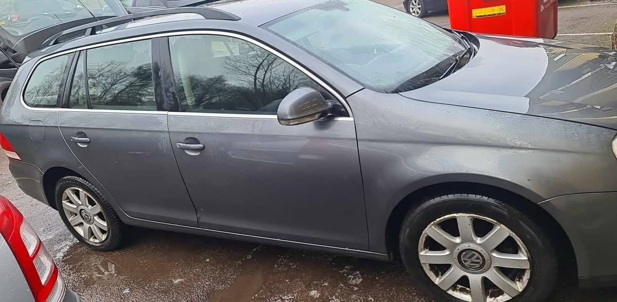 Volkswagon Golf Estate SE TDI 58 plate